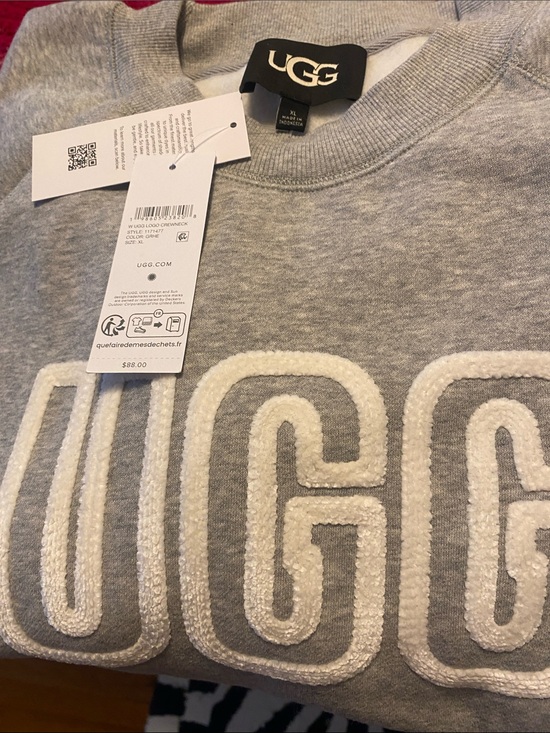 UGG Tops - Womens UGG Logo Pullover Sweatshirt . Grey Heather. XL  $88